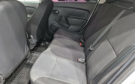 Renault Logan II, 2015 год, 649 900 рублей, 15 фотография