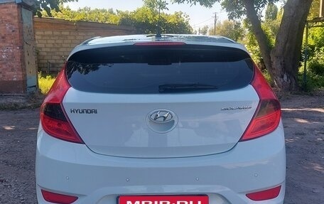 Hyundai Solaris II рестайлинг, 2013 год, 890 000 рублей, 5 фотография