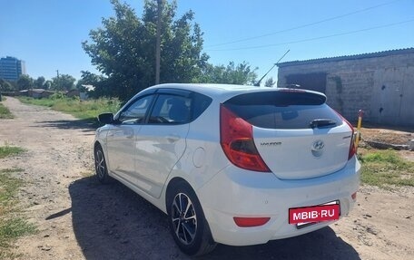 Hyundai Solaris II рестайлинг, 2013 год, 890 000 рублей, 8 фотография