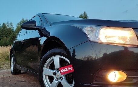Chevrolet Cruze II, 2011 год, 530 000 рублей, 3 фотография
