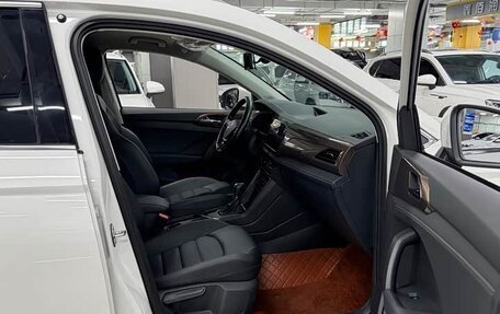 Volkswagen Tharu, 2022 год, 1 530 000 рублей, 10 фотография