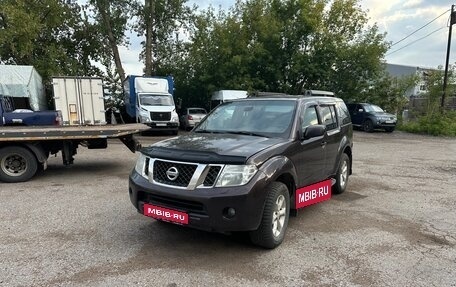 Nissan Pathfinder, 2012 год, 750 000 рублей, 1 фотография