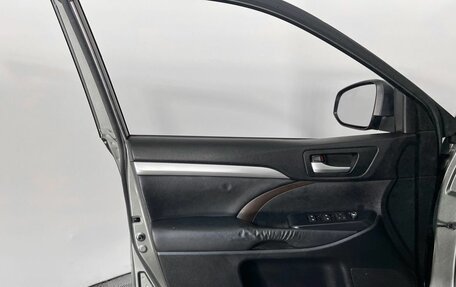 Toyota Highlander III, 2014 год, 2 449 000 рублей, 10 фотография