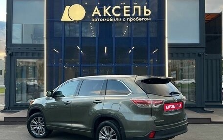 Toyota Highlander III, 2014 год, 2 449 000 рублей, 6 фотография