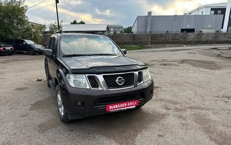 Nissan Pathfinder, 2012 год, 750 000 рублей, 2 фотография