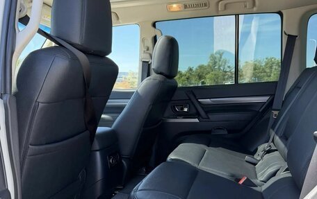 Mitsubishi Pajero IV, 2021 год, 4 100 000 рублей, 7 фотография