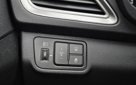 Hyundai Solaris II рестайлинг, 2019 год, 1 370 000 рублей, 16 фотография