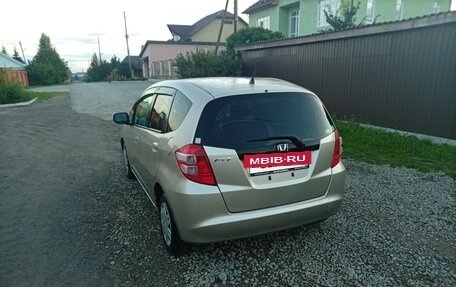 Honda Fit III, 2009 год, 480 000 рублей, 2 фотография