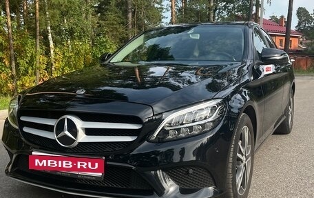 Mercedes-Benz C-Класс, 2018 год, 2 490 000 рублей, 4 фотография