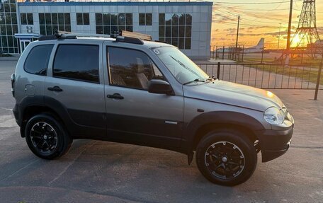 Chevrolet Niva I рестайлинг, 2013 год, 600 000 рублей, 4 фотография