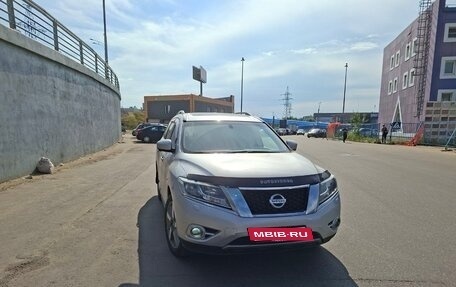 Nissan Pathfinder, 2015 год, 1 500 000 рублей, 2 фотография
