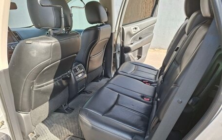 Nissan Pathfinder, 2015 год, 1 500 000 рублей, 15 фотография