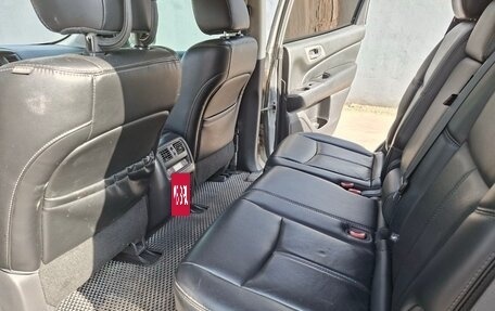 Nissan Pathfinder, 2015 год, 1 500 000 рублей, 16 фотография