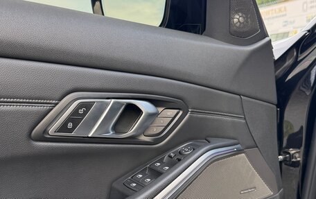 BMW 3 серия, 2019 год, 3 750 000 рублей, 10 фотография