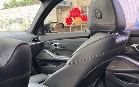 BMW 3 серия, 2019 год, 3 750 000 рублей, 13 фотография