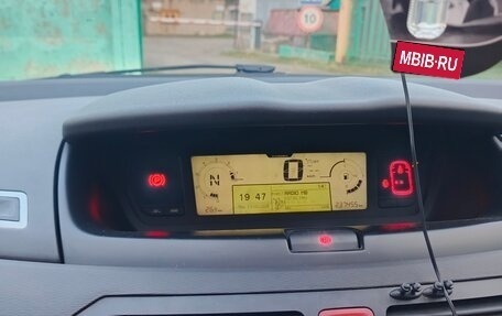 Citroen C4 Picasso II рестайлинг, 2011 год, 440 000 рублей, 9 фотография