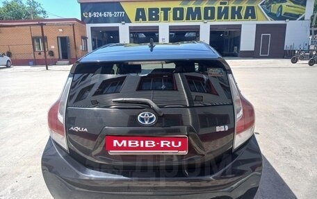Toyota Aqua I, 2015 год, 750 000 рублей, 5 фотография