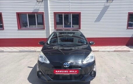 Toyota Aqua I, 2015 год, 750 000 рублей, 2 фотография