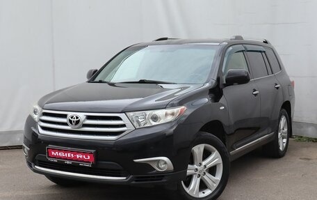 Toyota Highlander III, 2013 год, 1 525 000 рублей, 1 фотография