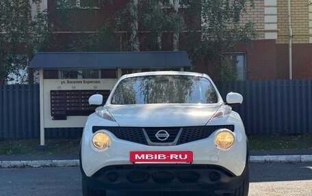 Nissan Juke II, 2013 год, 1 049 000 рублей, 9 фотография