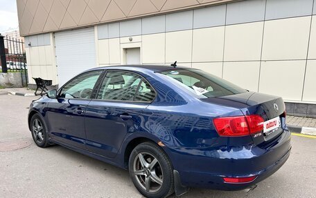 Volkswagen Jetta VI, 2012 год, 650 000 рублей, 2 фотография