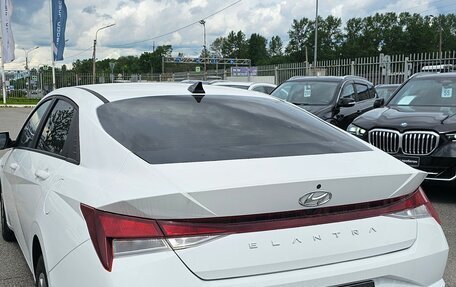 Hyundai Elantra, 2021 год, 1 900 000 рублей, 5 фотография