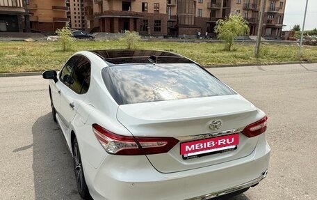 Toyota Camry, 2023 год, 3 400 000 рублей, 3 фотография