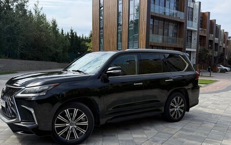 Lexus LX III, 2017 год, 6 800 000 рублей, 3 фотография