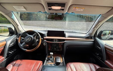 Lexus LX III, 2017 год, 6 800 000 рублей, 8 фотография