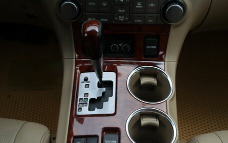Toyota Highlander III, 2013 год, 1 525 000 рублей, 19 фотография