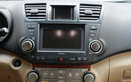 Toyota Highlander III, 2013 год, 1 525 000 рублей, 20 фотография
