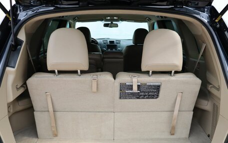 Toyota Highlander III, 2013 год, 1 525 000 рублей, 24 фотография