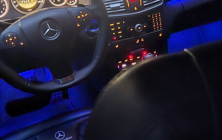 Mercedes-Benz E-Класс, 2010 год, 1 300 000 рублей, 10 фотография