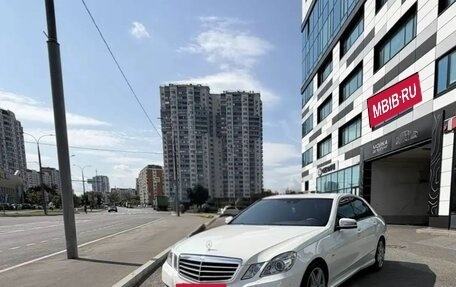 Mercedes-Benz E-Класс, 2010 год, 1 300 000 рублей, 4 фотография