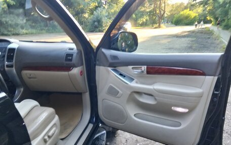 Toyota Land Cruiser Prado 120 рестайлинг, 2006 год, 2 090 000 рублей, 9 фотография