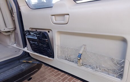 Toyota Land Cruiser Prado 120 рестайлинг, 2006 год, 2 090 000 рублей, 14 фотография