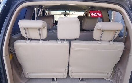 Toyota Land Cruiser Prado 120 рестайлинг, 2006 год, 2 090 000 рублей, 13 фотография