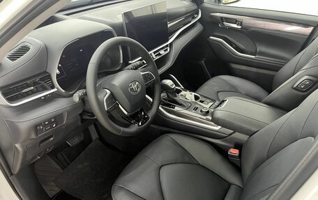 Toyota Highlander, 2026 год, 5 099 000 рублей, 17 фотография