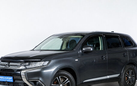 Mitsubishi Outlander III рестайлинг 3, 2018 год, 1 679 000 рублей, 4 фотография
