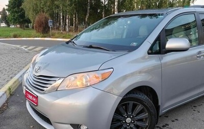 Toyota Sienna III, 2017 год, 2 848 000 рублей, 1 фотография