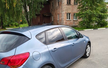Opel Astra J, 2010 год, 565 000 рублей, 4 фотография