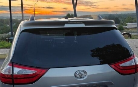 Toyota Sienna III, 2017 год, 2 848 000 рублей, 6 фотография