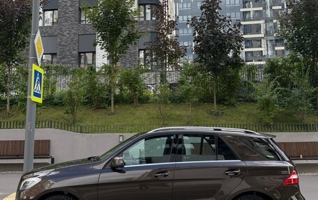 Mercedes-Benz M-Класс, 2012 год, 2 200 000 рублей, 5 фотография