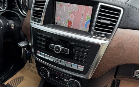 Mercedes-Benz M-Класс, 2012 год, 2 200 000 рублей, 23 фотография