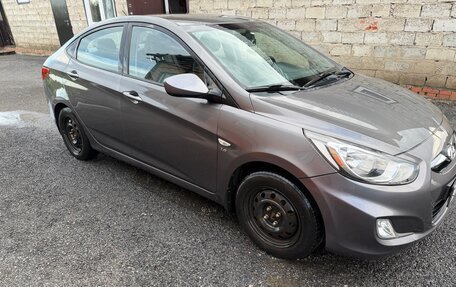 Hyundai Solaris II рестайлинг, 2013 год, 710 000 рублей, 3 фотография