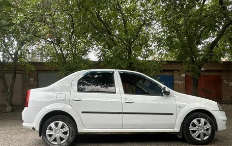 Renault Logan I, 2014 год, 370 000 рублей, 3 фотография