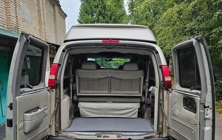 GMC Savana I, 2003 год, 3 000 000 рублей, 13 фотография