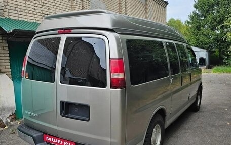 GMC Savana I, 2003 год, 3 000 000 рублей, 3 фотография