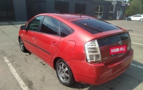 Toyota Prius, 2008 год, 600 000 рублей, 3 фотография