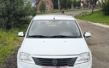Renault Logan I, 2013 год, 400 000 рублей, 1 фотография